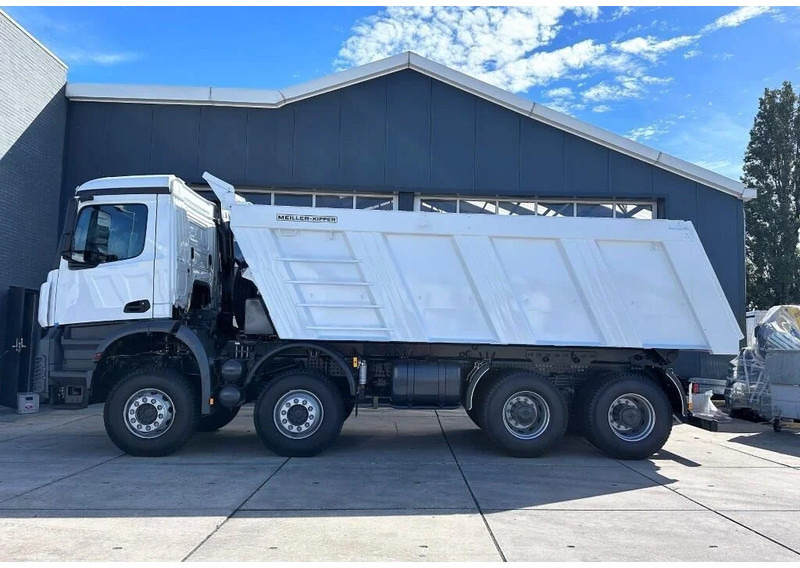 Camión volquete nuevo Mercedes-Benz Arocs 4140 K 8x4 Tipper Truck (70 units): foto 2