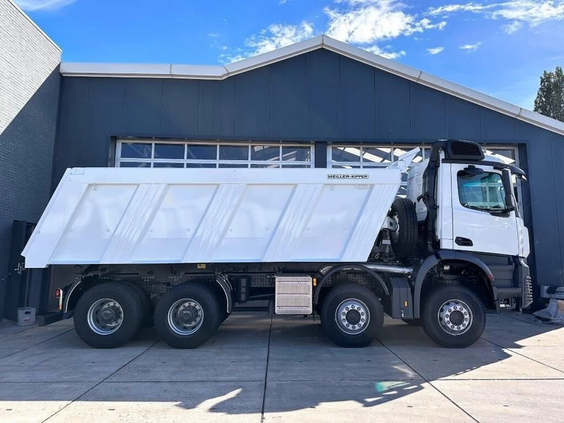 Camión volquete nuevo Mercedes-Benz Arocs 4140 K 8x4 Tipper Truck (70 units): foto 17