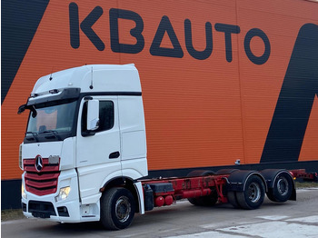 Camión chasis MERCEDES-BENZ Actros 2551