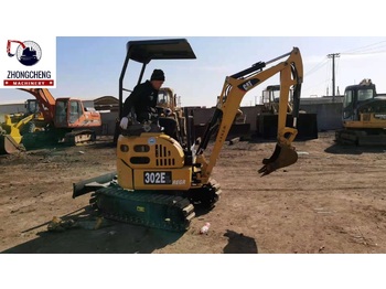 Miniexcavadora CATERPILLAR 302