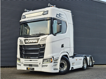 Cabeza tractora SCANIA S 580