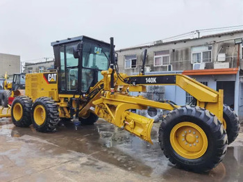 Grader CATERPILLAR 140K