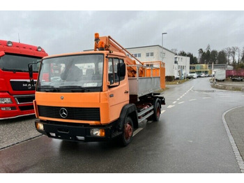 Camión con plataforma elevadora MERCEDES-BENZ