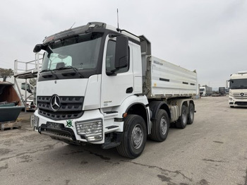 Camión volquete MERCEDES-BENZ Arocs