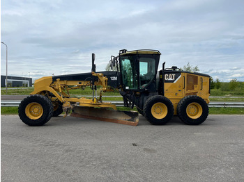 Grader CATERPILLAR 12M