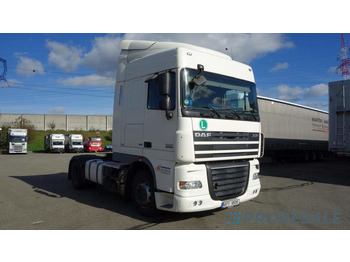 Cabeza tractora DAF XF 105 460