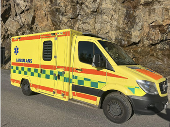 Ambulancia MERCEDES-BENZ Sprinter 319