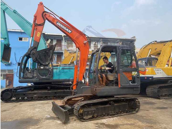 Excavadora de cadenas Used excavator doosan dx60  excavators machinery doosan dx60 dx80 dx75 dx225 Good Condition Low price: foto 5