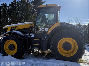 Tractor JCB