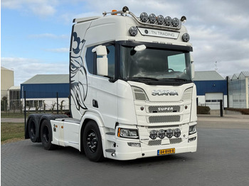 Cabeza tractora SCANIA R 580