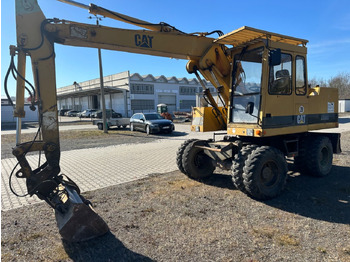 Excavadora de ruedas CATERPILLAR