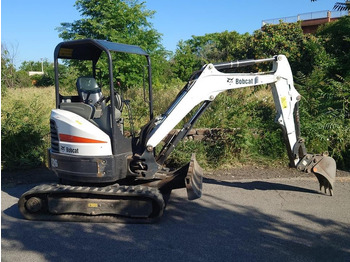 Miniexcavadora BOBCAT E26