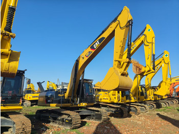 Excavadora de cadenas CATERPILLAR 330D2: foto 2