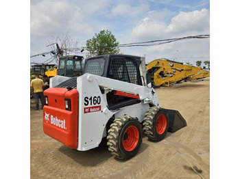 Minicargadora BOBCAT S160