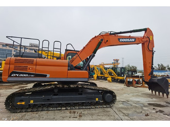 Excavadora de cadenas DOOSAN DX300