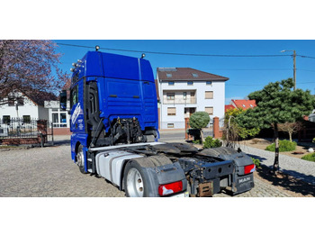 Cabeza tractora MAN TGX 18.440 LOW DECK XXL RETARDER Euro 6 4x2 LLS U klima postojowa , bo…: foto 3