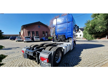 Cabeza tractora MAN TGX 18.440 LOW DECK XXL RETARDER Euro 6 4x2 LLS U klima postojowa , bo…: foto 4