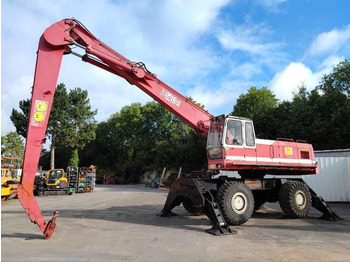 Manipulador de materiales LIEBHERR