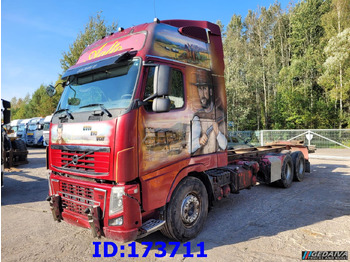 Camión chasis VOLVO FH16 700