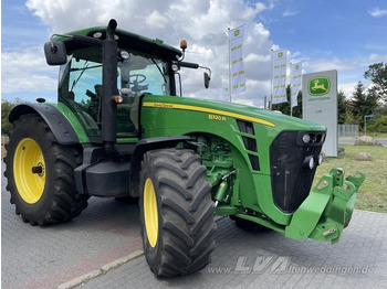 Tractor JOHN DEERE 8320R