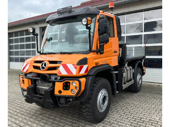 Vehículo municipal UNIMOG