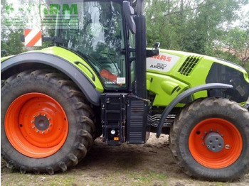 Tractor CLAAS Axion 830