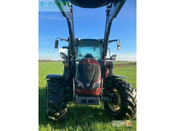 Tractor VALTRA A104