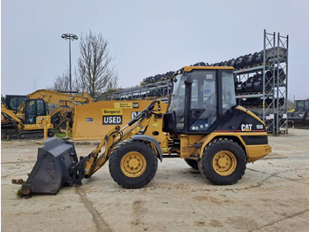 Cargadora de ruedas CATERPILLAR 906