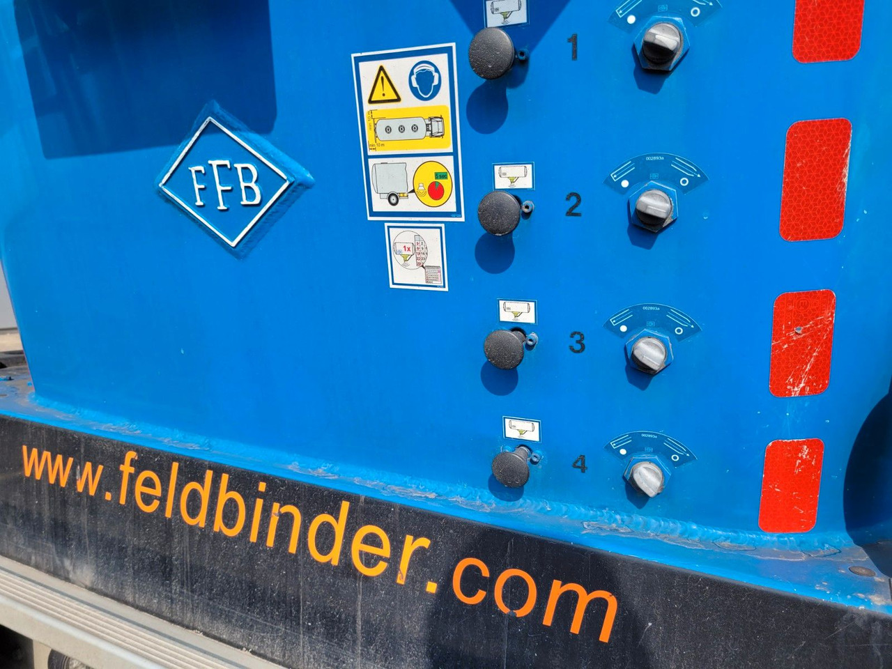 Semirremolque silo nuevo Feldbinder EUT 56.3 Liegend Silo mit ADR AT *56.000 L: foto 20