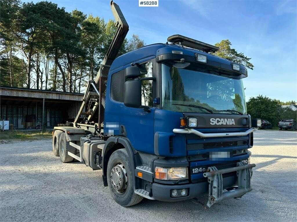 Camión multibasculante Scania P124: foto 8