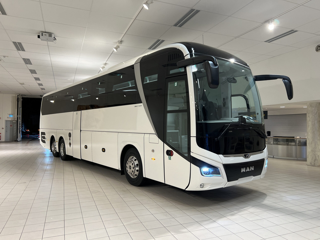 Autocar MAN Lions Coach R09 Euro 6E (Dark Edition): foto 8