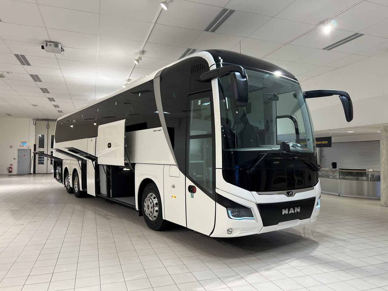 Autocar MAN Lions Coach R09 Euro 6E (Dark Edition): foto 47