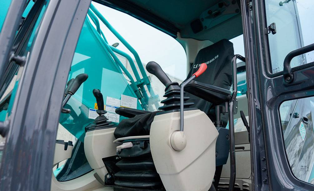 Excavadora de cadenas Kobelco SK350LC-10E: foto 20