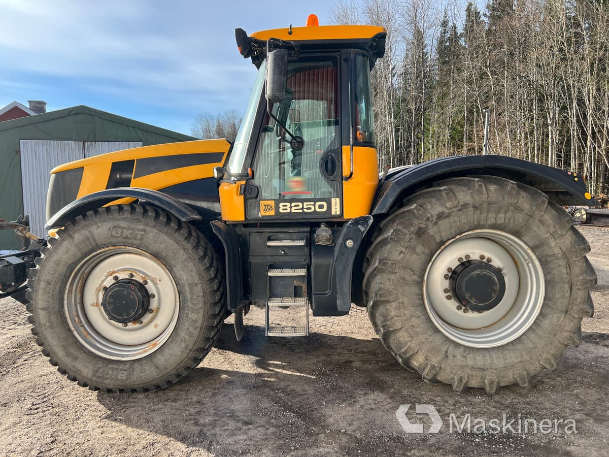 Tractor Traktor JCB Fastrac 8250: foto 8