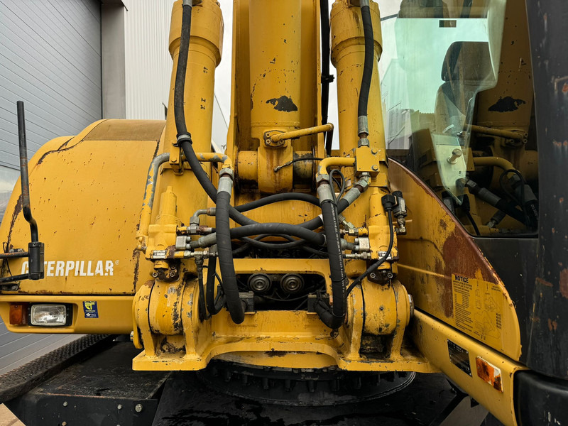 Excavadora de ruedas Caterpillar M322C - Hydraulic stabilizers / VA Triple boom / CE-certified,: foto 18