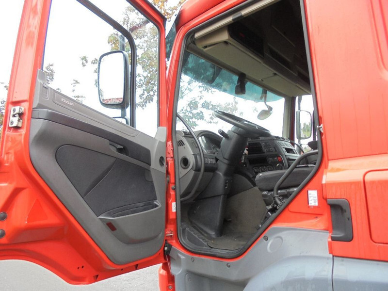 Cabeza tractora DAF CF 440: foto 7