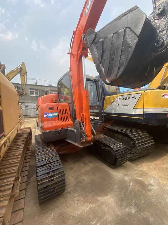 Excavadora de cadenas Used excavator doosan dx60  excavators machinery doosan dx60 dx80 dx75 dx225 Good Condition Low price: foto 6