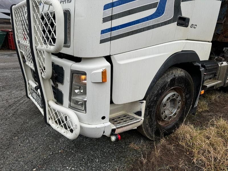 Camión multibasculante 2006 Volvo FH-16 8X4 krokbil.: foto 12