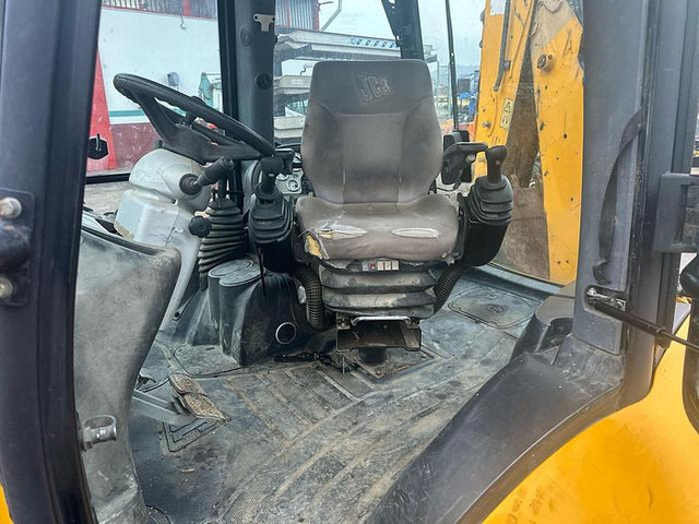 Retroexcavadora JCB 3CX: foto 10