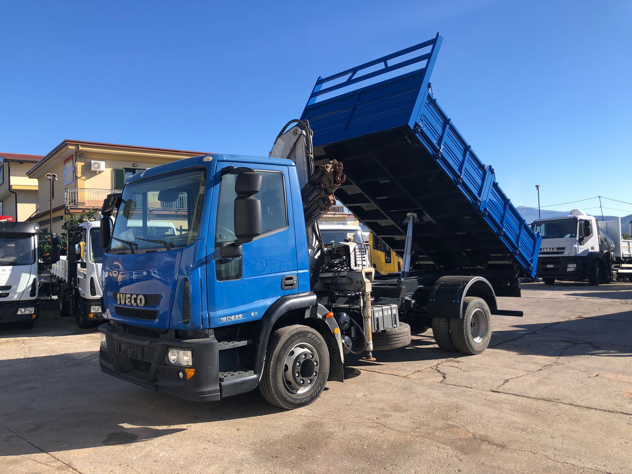 Camión grúa IVECO EUROCARGO 150E25P: foto 9