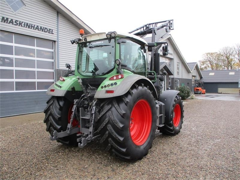 Tractor Fendt 514 Vario med frontlæsser og frontlift: foto 15