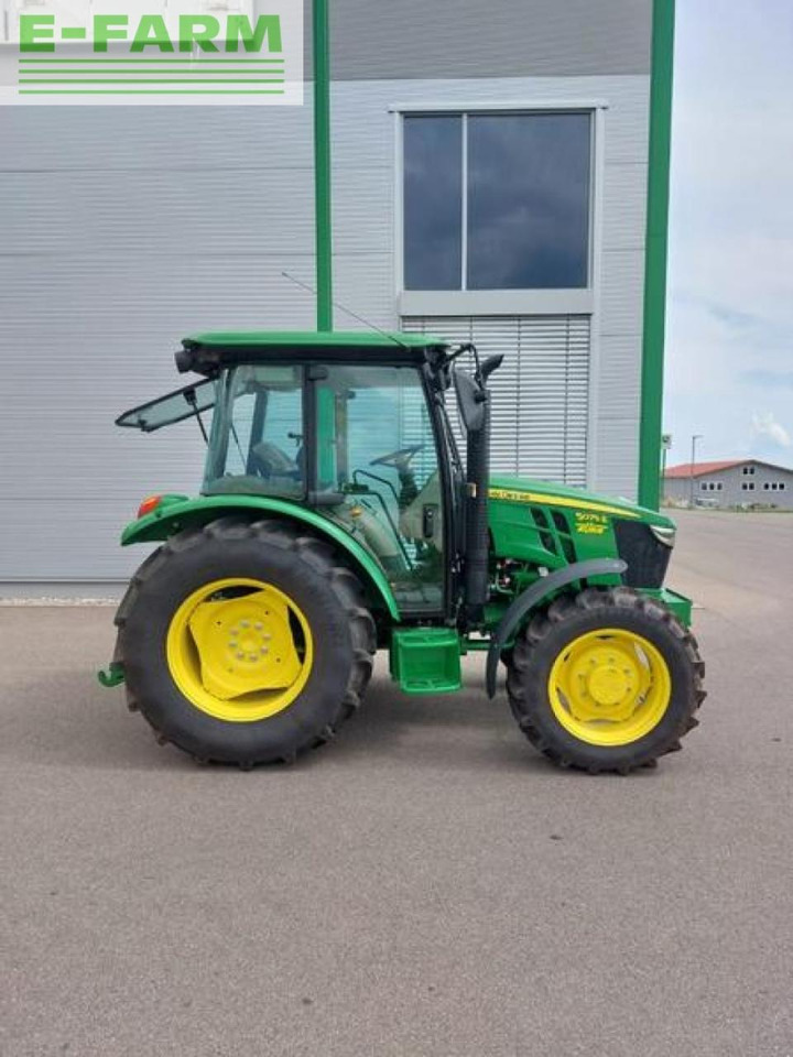 Tractor John Deere 5075e: foto 25