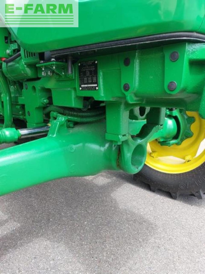 Tractor John Deere 5075e: foto 17