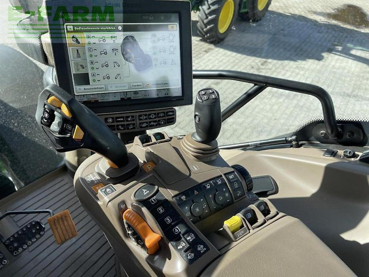 Tractor John Deere 6250r: foto 13