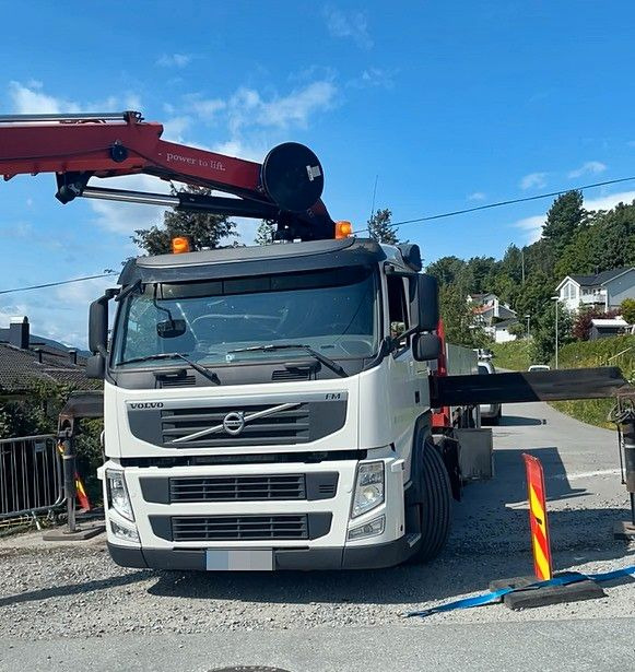 Camión grúa, Camión caja abierta Volvo FM 460 6x2 HMF 3000 K7 KRAN Crane: foto 6