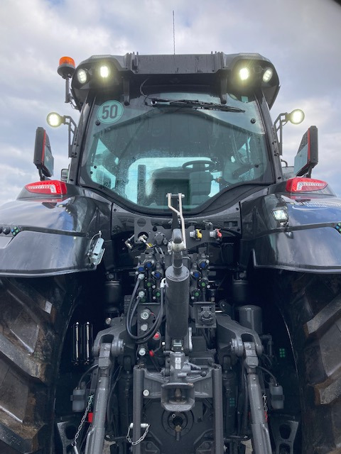 Tractor Valtra Q265: foto 11